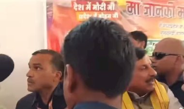 बाल-बाल बचे सीएम मोहन यादव,रंगपंचमी पर बड़ा हादसा टला, मंच की सीढ़ियां टूटीं