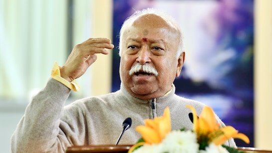 श्मशान, मंदिर और पानी सब हिंदुओं के लिए एक हों, काशी से मोहन भागवत ने किया एकता का आव्हान