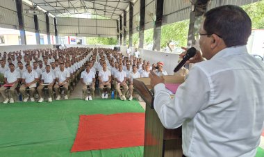 पुलिस लाइन में आयोजित मानसिक स्वास्थ्य जागरूकता कार्यक्रम,   जिलाधिकारी व पुलिस अधीक्षक - प्रशिक्षु कांस्टेबलों को दिया मानसिक दृढ़ता बनाए रखने का संदेश