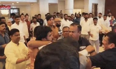 दे दनादन… महाराष्ट्र विधानसभा परिसर में बीजेपी और शरद पवार की पार्टी के विधायक भिड़े, जमकर चले लात-घूंसे
