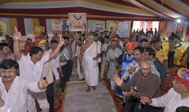 सूरत में ऐतिहासिक धार्मिक समागम: अजमेर दादावाड़ी के लिए चांदी कलश यात्रा और भगवान नेमिनाथ जन्मोत्सव