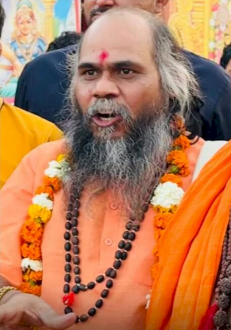 महामंडलेश्वर स्वामी वैराग्यानंद गिरि महाराज का आरोप, भतीजे के लिए धृतराष्ट्र बने परमानंद गिरि महाराज  वैराग्यानंद बोले, ज्योतिर्मयानंद द्वारा आश्रमों पर कब्जा, धर्म की आड़ में गुंडागर्दी!
