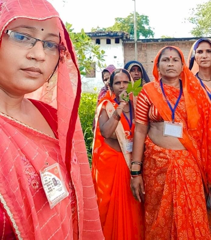बांदा में बारिश से तबाही: जिला अध्यक्ष महिला मोर्चा सुधा सिंह  ग्रामीणों का हाल जानने पहुंची, सरकार से आर्थिक मदद की मांग”