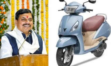 मोहन यादव की बड़ी सौगात, 7,832 टॉपर स्टूडेंट्स को देंगे स्कूटी, बालिकाओं को सेनिटेशन-हाइजीन के लिए करेंगे 61 करोड़ ट्रांसफर