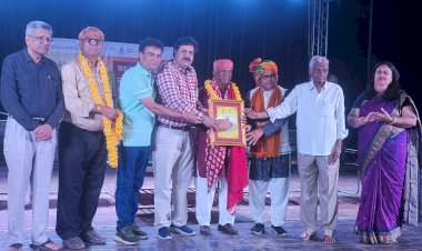 निजता के वृत्त को तोड़ कर जो समाज में विलीन हो, वह लोक है – कला मनीषी उपाध्याय