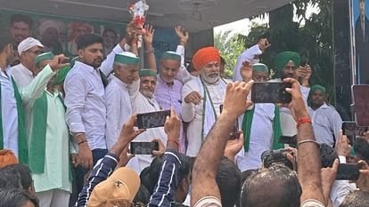 आजम खान को राकेश टिकैत की सलाह –आजम खान शांत रहें तभी ठीक...सरकार फ‍िर से जेल भ‍िजवा सकती है