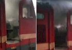 रीवा-भोपाल सुपरफास्ट के इंजन में लगी आग: इटारसी स्टेशन पर मची अफरा-तफरी, रेलवे के अधिकारियों ने साधी चुप्पी