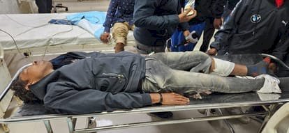 पुलिस की रिवॉल्वर छीनकर भागने की कोशिश,शिक्षिका के हत्यारे का शॉर्ट एनकाउंटर पैर में लगी गोली , थाना प्रभारी भी घायल