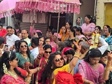 सीएम मोहन यादव ने  जमकर किया डांस,बेटे की शादी के कार्यक्रम शुरू,माता पूजन के साथ ही शादी समारोह का आगाज