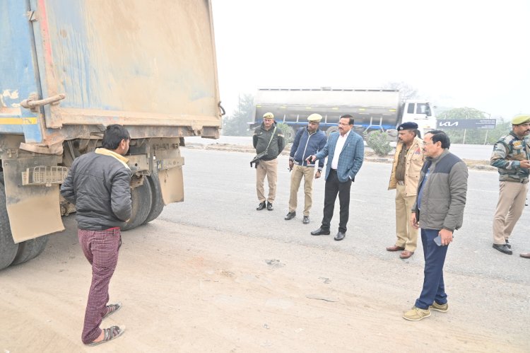 एनएचएआई-27 पर जिलाधिकारी व पुलिस अधीक्षक ने चलाया जागरूकता एवं सुरक्षा अभियान