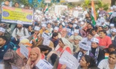 राजधानी की सड़कों पर हजारों अभ्यर्थी शिक्षक, 2 हजार से ज्यादा भावी शिक्षकों का प्रदर्शन,मध्यप्रदेश शिक्षक भर्ती में पद बढ़ाने की मांग, DPI का किया घेराव