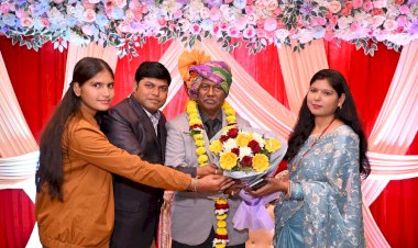 आपका जीवन हमें सिखाता हे सच्ची सफलता पद में नही बल्कि सेवा व संस्कारों में होती है, सर्जन सिंह शिल्पकार 
