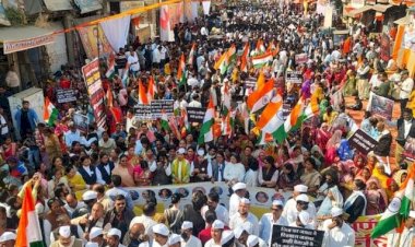कांग्रेस की न्याय यात्रा...घंटा-मंत्री मुर्दाबाद के नारे लगे:गंदे पानी से मौतों के खिलाफ विरोध प्रदर्शन; दिग्विजय सिंह बोले- अब घर-घर जाएंगे