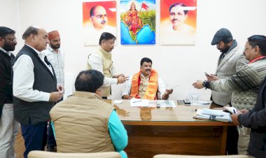 कार्यकर्ता सर्वोपरि! भाजपा कार्यालय में खाद्य मंत्री गोविंद सिंह राजपूत का बड़ा जनसंवाद, समस्याओं पर तुरंत एक्शन