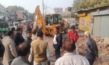 राठ रोड उरई पर अतिक्रमण हटाओ अभियान, यातायात व्यवस्था सुचारु