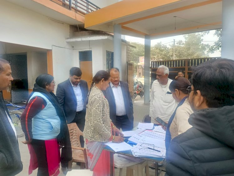 उरई तहसील में मतदाता सूची वाचन सम्पन्न, अपर आयुक्त झांसी रहे मौजूद, राजकीय इंटर कॉलेज व उच्च प्राथमिक विद्यालयों सहित विभिन्न मतदेय स्थलों पर हुआ निर्वाचक नामावली का वाचन