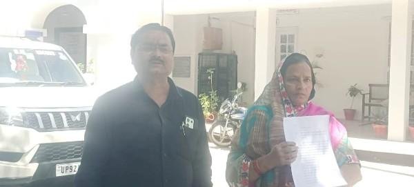 रजिस्ट्रार कार्यालय में सुनवाई अधूरी, डीआईओएस पर अवैध चुनाव कराने के आरोप—उरई में गरमाया शिक्षा विभाग का विवाद, जिलाधिकारी से हस्तक्षेप की मांग