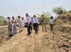 बुन्देलखण्ड एक्सप्रेस-वे किनारे बनेगा आधुनिक होल्डिंग एरिया व डम्पिंग यार्ड, यातायात प्रबंधन को मिलेगी नई मजबूती