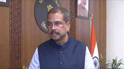 NEET एग्जाम में बड़ा बदलाव : अगले साल से ऑनलाइन होगी परीक्षा, हटेगी OMR शीट,शिक्षा मंत्री धर्मेंद्र प्रधान की बड़ी घोषणाएं, री-एग्जाम में छात्रों को मिलेगी कई सुविधाएं
