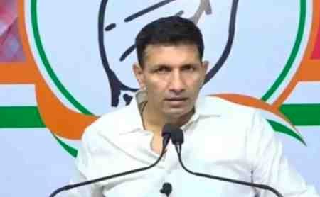 NSUI के 22 जिला अध्यक्षों को कारण बताओ नोटिस: मीनाक्षी नटराजन नामांकन विवाद पर प्रदर्शन में नहीं दिखी सक्रियता, कांग्रेस में मचा हड़कंप; बीजेपी बोली– “जीतू की कोई नहीं सुन रहा”