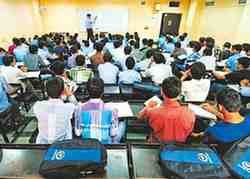 बिना अनुमति संचालित संस्थानों पर होगी कड़ी कार्रवाई, अग्नि सुरक्षा, भवन मानक और आपदा प्रबंधन व्यवस्थाओं की होगी गहन जांच
