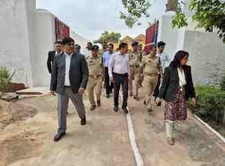 जिला जज, डीएम और एसपी ने किया जिला कारागार का संयुक्त निरीक्षण, बैरक से लेकर अस्पताल, पुस्तकालय और रसोईघर तक व्यवस्थाओं की गहन समीक्षा, बंदियों की सुविधाओं, सुरक्षा, स्वास्थ्य, स्वच्छता और पुनर्वास पर विशेष जोर