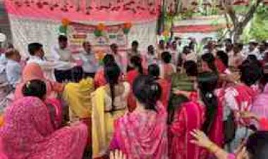 आशा, एएनएम, आंगनबाड़ी कार्यकत्रियों एवं स्कूली छात्र-छात्राओं ने रैली निकालकर स्वच्छता और बचाव का दिया संदेश