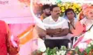 "अपने चमड़े के जूते भी पहनाऊं तो कर्ज नहीं उतरेगा...": CM मोहन यादव के लिए मंत्री गौतम टेटवाल का बयान वायरल, सोशल मीडिया पर छिड़ी बहस