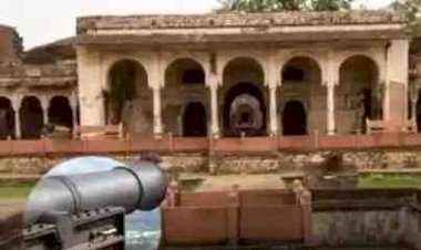 सिंधिया रियासत की 400 साल पुरानी ऐतिहासिक तोप चोरी: हथियारबंद बदमाश नरवर किले से ले गए 3 टन वजनी धरोहर, सुरक्षा व्यवस्था पर उठे सवाल
