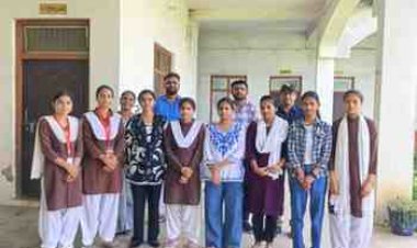 रानी लक्ष्मीबाई स्कूटी योजना में अरविंद माधुरी तिवारी कॉलेज की सात छात्राओं ने बनाई जगह, मेरिट में चमका नाम