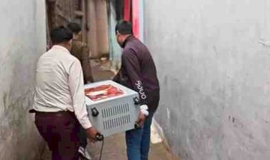 बंदूक की तलाश में पहुंची पुलिस को मिला ‘नोटों का पहाड़’, घर से बरामद हुए करीब 3 करोड़ रुपये; 5 घंटे चली गिनती