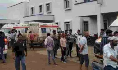 जहरीली शराब कांड में बड़ा एक्शन: सहायक आबकारी आयुक्त समेत 3 अधिकारी निलंबित, संभागीय फ्लाइंग स्क्वाड प्रभारी मुख्यालय अटैच