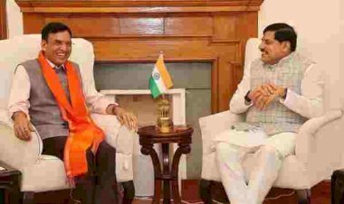 मुख्यमंत्री डॉ. मोहन यादव फिर दिल्ली दौरे पर, केंद्रीय मंत्रियों से मुलाकात; MP में निवेश, रोजगार और टेक्सटाइल सेक्टर को गति देने पर मंथन