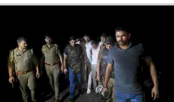 कोतवाली कालपी पुलिस की बड़ी कामयाबी: देवपुरा माता मंदिर चोरी के तीन शातिर मुठभेड़ में गिरफ्तार
