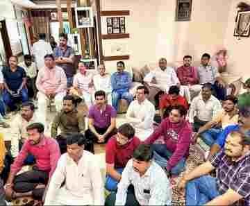 मन की बात’ कार्यक्रम के बाद मंत्री सिलावट का घेराव, पेयजल संकट से परेशान रहवासियों ने खोला मोर्चा; बोले- बोरिंग में पानी नहीं