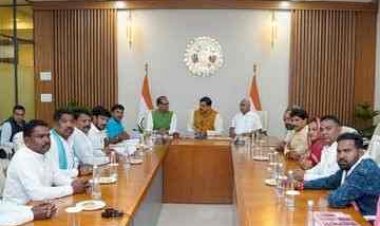 शिवराज से CM मोहन की देर रात बंद कमरे में बैठक, कोसमी के आदिवासियों को मिलेगा जमीन का पट्टा; 5 हजार से ज्यादा लोगों का भोपाल मार्च स्थगित