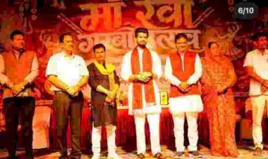 बुधनी में भव्यता के साथ संपन्न हुआ मां रेवा गरबा महोत्सव, गरबा की धुन पर थिरके श्रद्धालु,पारंपरिक वेशभूषा में डांडिया लेकर पहुंचे प्रतिभागी, डॉ. साकेत भार्गव ने मां दुर्गा की पूजा-अर्चना कर किया शुभारंभ