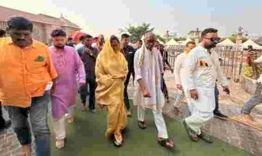 महाकाल की नगरी से दिग्विजय सिंह की ‘सत्य सनातन स्वाभिमान यात्रा’ शुरू, 950 किलोमीटर पैदल चलकर अयोध्या पहुंचने का लक्ष्य