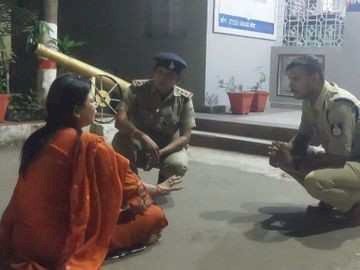 भाजपा जिला उपाध्यक्ष योगेंद्र राणा-श्रद्धा पटेल विवाद में नया बवाल: 1 करोड़ के मानहानि नोटिस के बाद दीपिका ने खोले वीडियो-फोटो के पत्ते, घटनास्थल पर मौजूदगी को लेकर उठाए सवाल